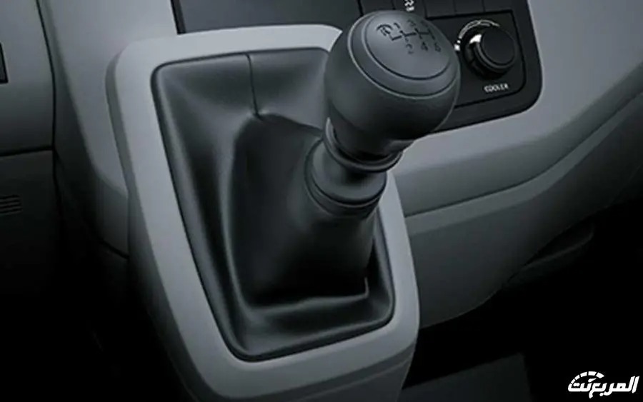 تويوتا هايس باص 2026 8