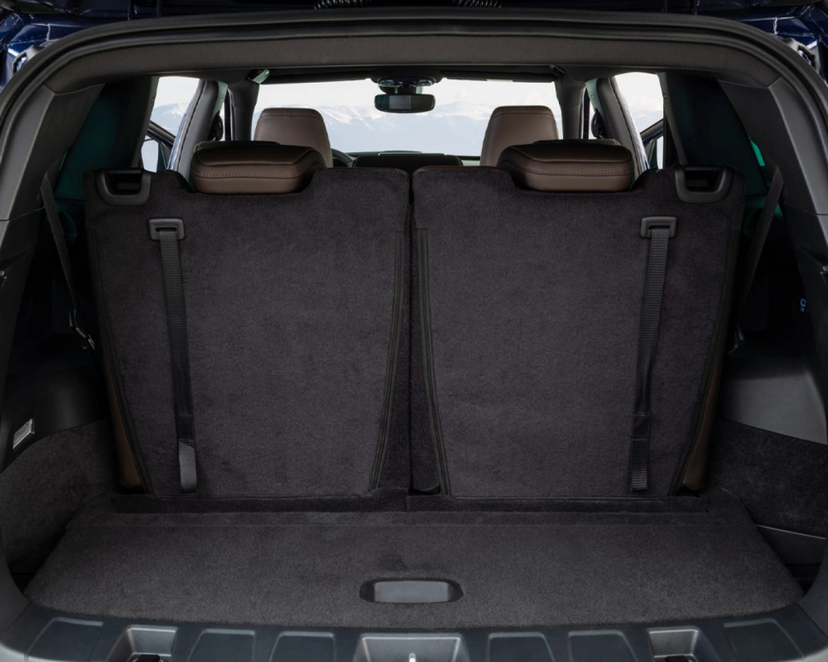 جيب كوماندر 2026 .. الراحة والاعتمادية في اس يو في عائلية فخمة جيب كوماندر 2026 7