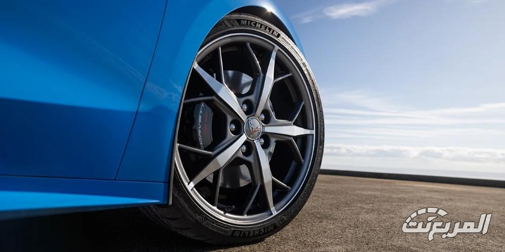 شفروليه كورفيت ستينغراي 2026.. تصميم ثوري وتقنيات أداء فائقة شفروليه كورفيت ستينغراي 2026 29