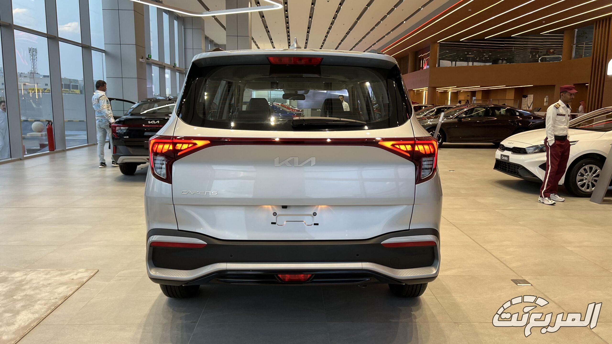 كيا كارينز 2026.. تصميم عصري وتقنيات متطورة لعائلة المستقبل كيا كارينز 2026 34