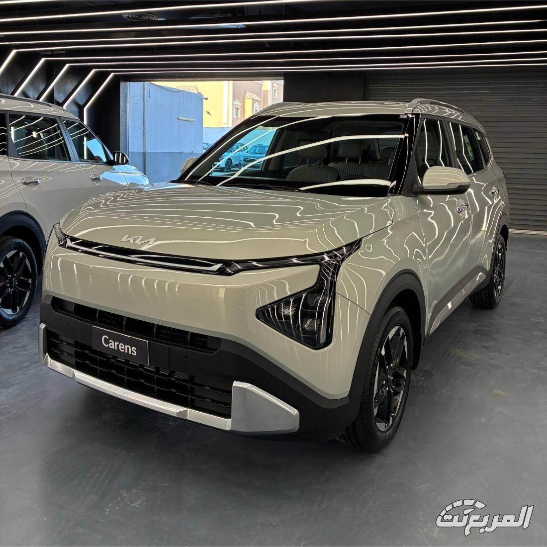 كيا كارينز 2026 الجديدة.. ملخص فئات السيارة العائلية 2