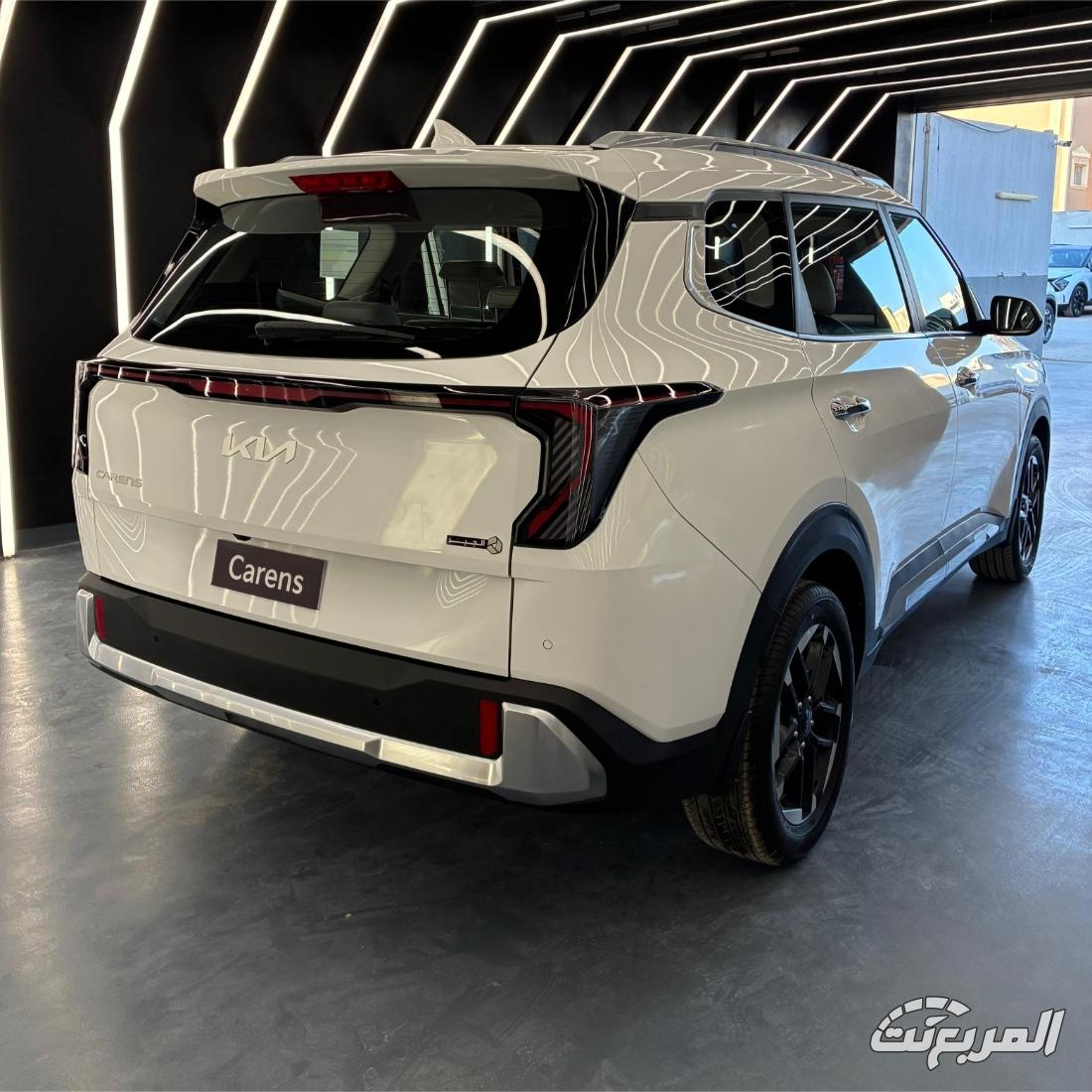 كيا كارينز 2026 الجديدة.. ملخص فئات السيارة العائلية 10