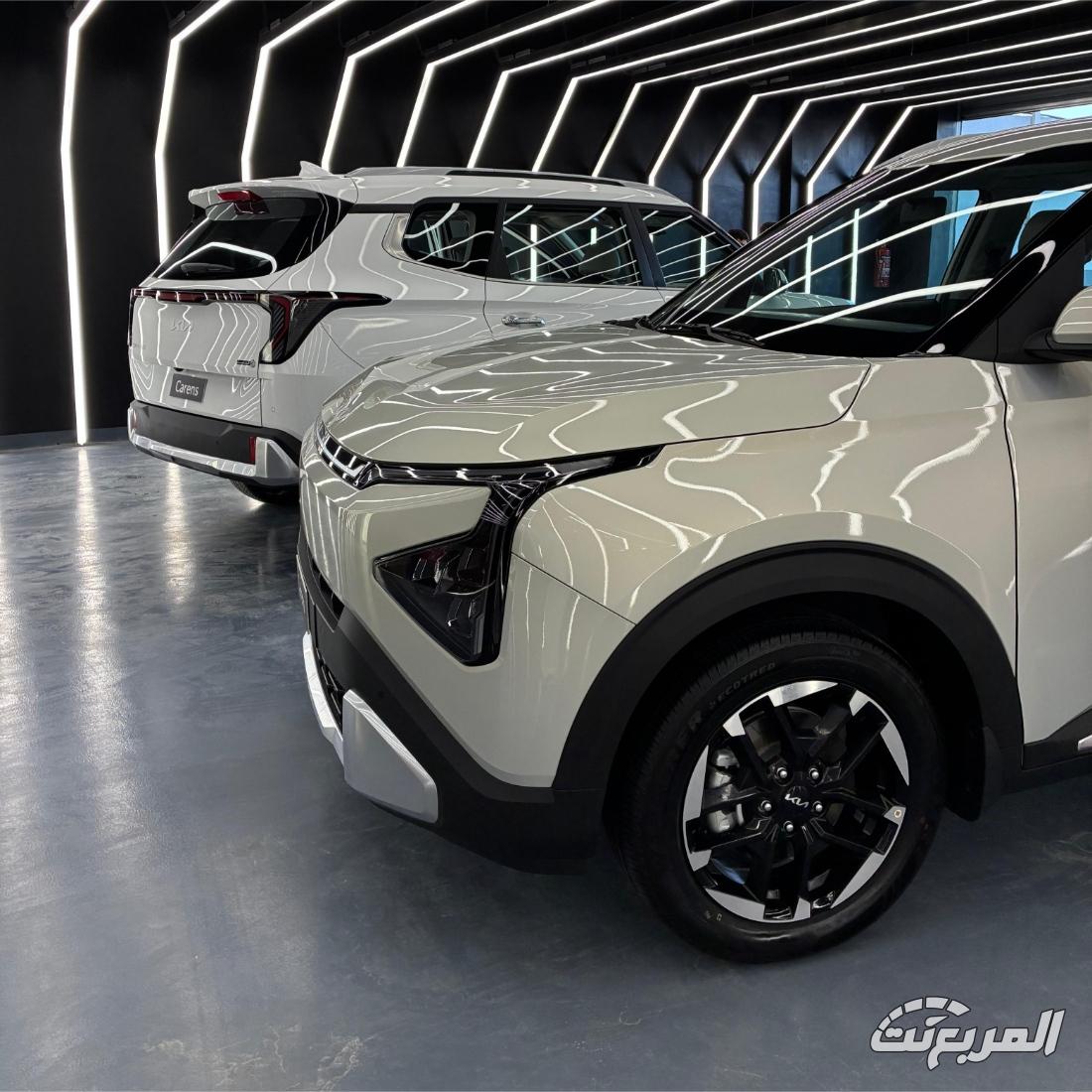 كيا كارينز 2026 الجديدة.. ملخص فئات السيارة العائلية 9