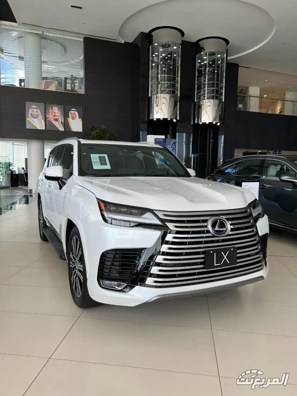 لكزس LX 2026 14