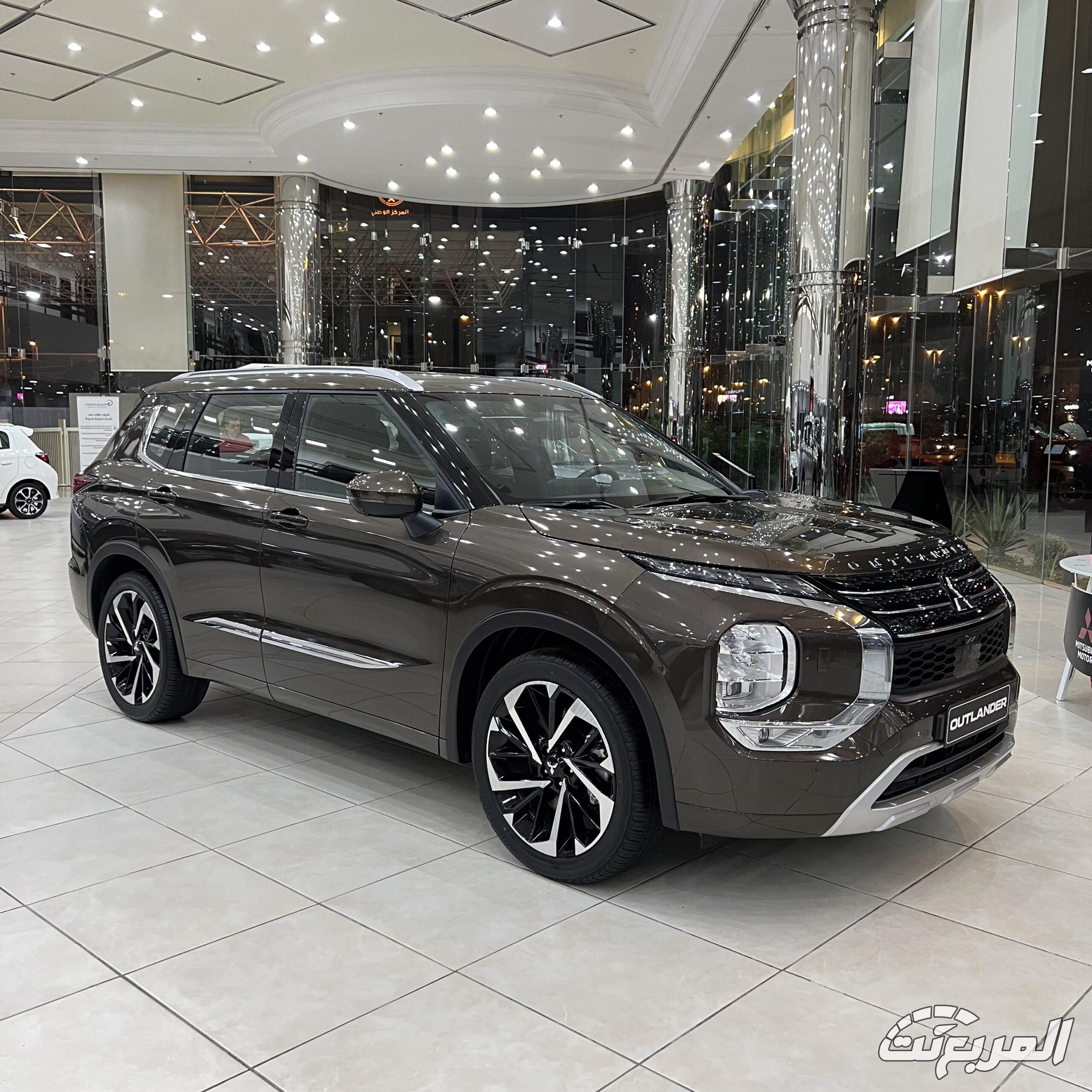 ميتسوبيشي اوتلاندر 2026 38