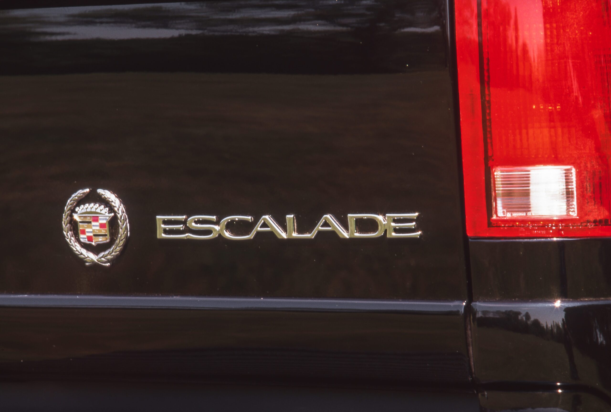 حكاية الملكة الأمريكية.. تطور أجيال كاديلاك اسكاليد من المهد إلى العرش 3