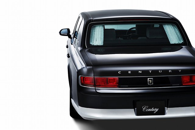 تويوتا تكشف الستار عن سنشري 2026 سيدان الجديدة بتحديثات تقنية وسعر يتجاوز النصف مليون ريال 4