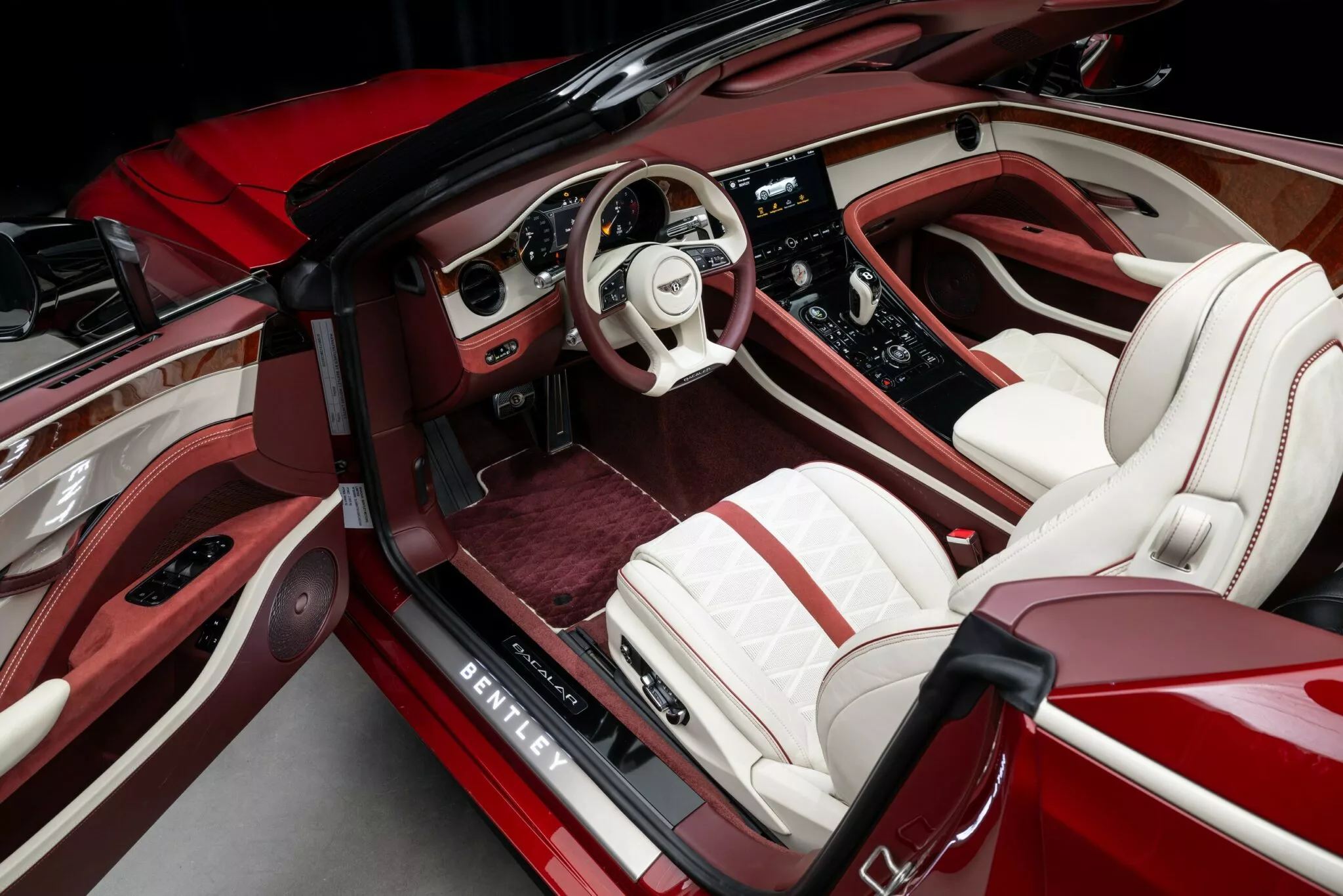 أغلى سيارة في تاريخ بنتلي تفقد 60% من قيمتها بعد 1000 كيلومتر فقط! أغلى سيارة في تاريخ بنتلي تفقد 60% من قيمتها بعد 1000 كيلومتر فقط! 12