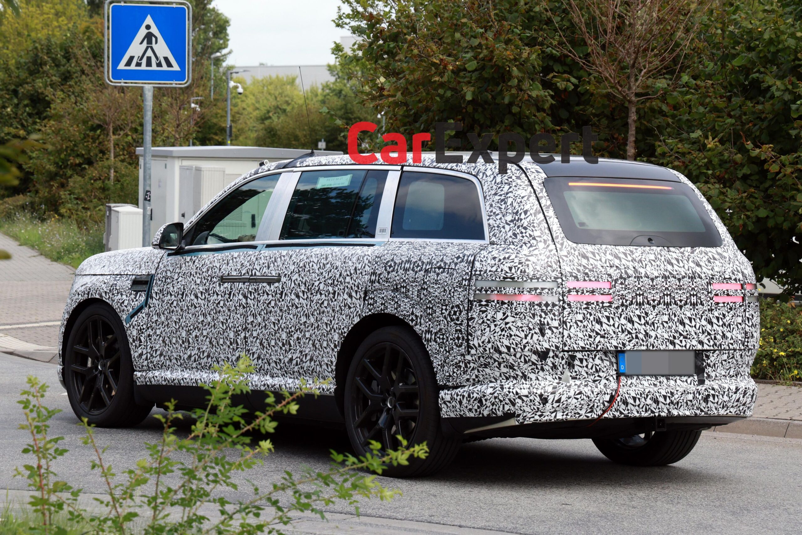 جينيسيس GV90 الأفخم والأكبر حجماً في تاريخ العلامة تظهر في تسريبات 5