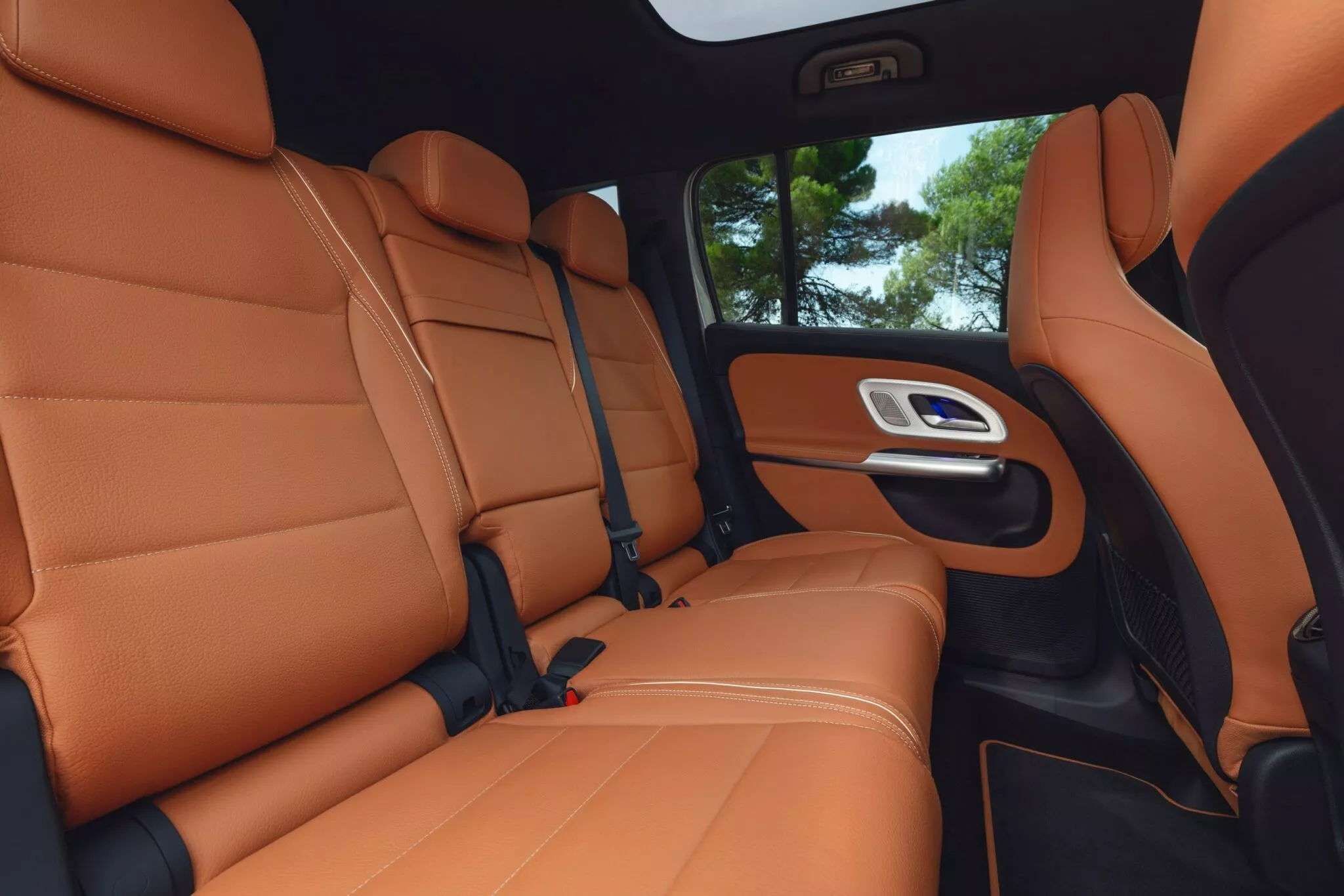 مرسيدس تكشف الستار عن GLB 2026 الجديدة كلياً بتصميم جديد ومقصورة أفخم 18