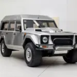 سيارة لامبورجيني LM002 المعدلة لسلطان بروناي معروضة للبيع في مزاد