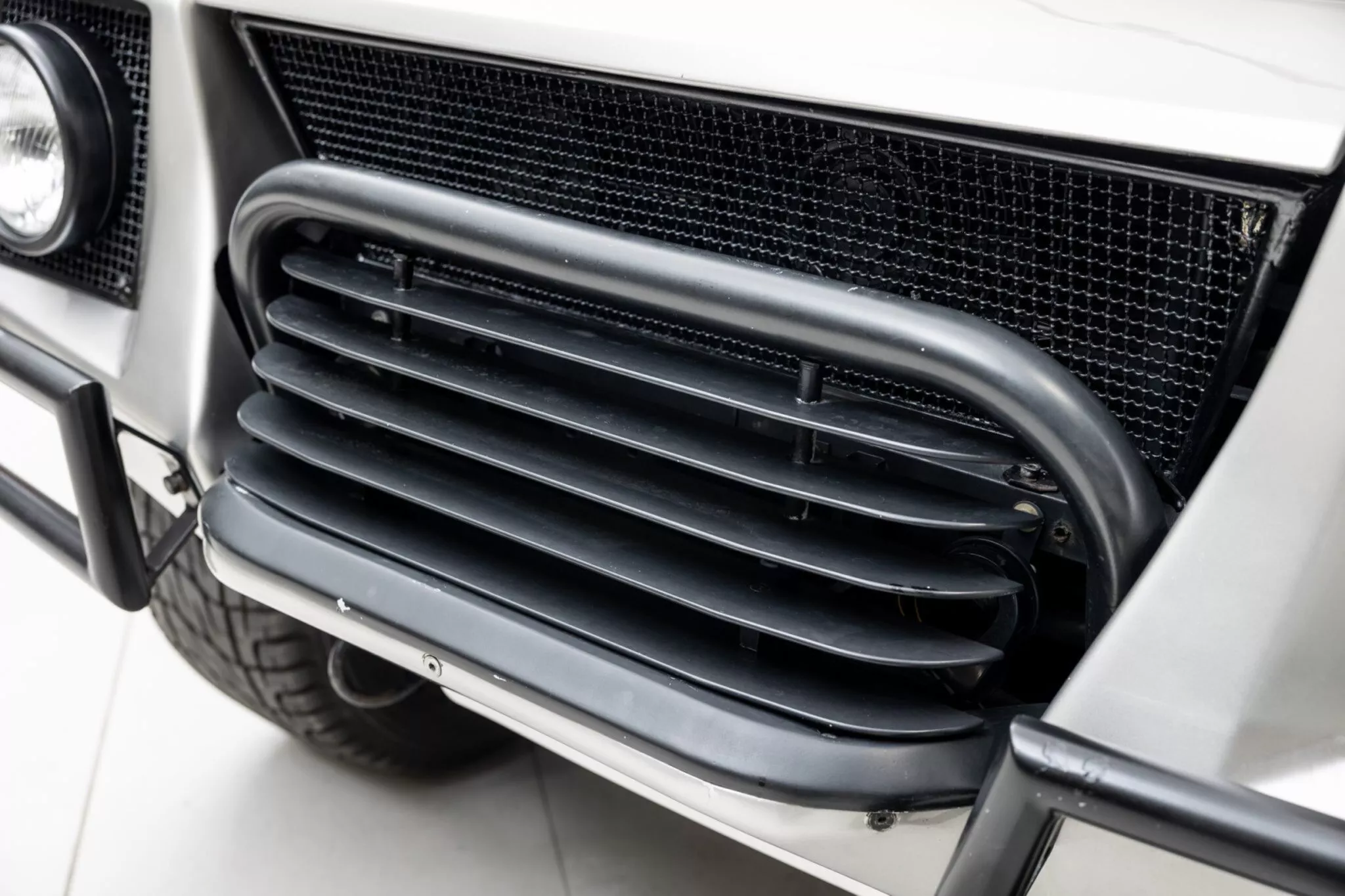 سيارة لامبورجيني LM002 المعدلة لسلطان بروناي معروضة للبيع في مزاد سيارة لامبورجيني LM002 المعدلة لسلطان بروناي معروضة للبيع في مزاد 13