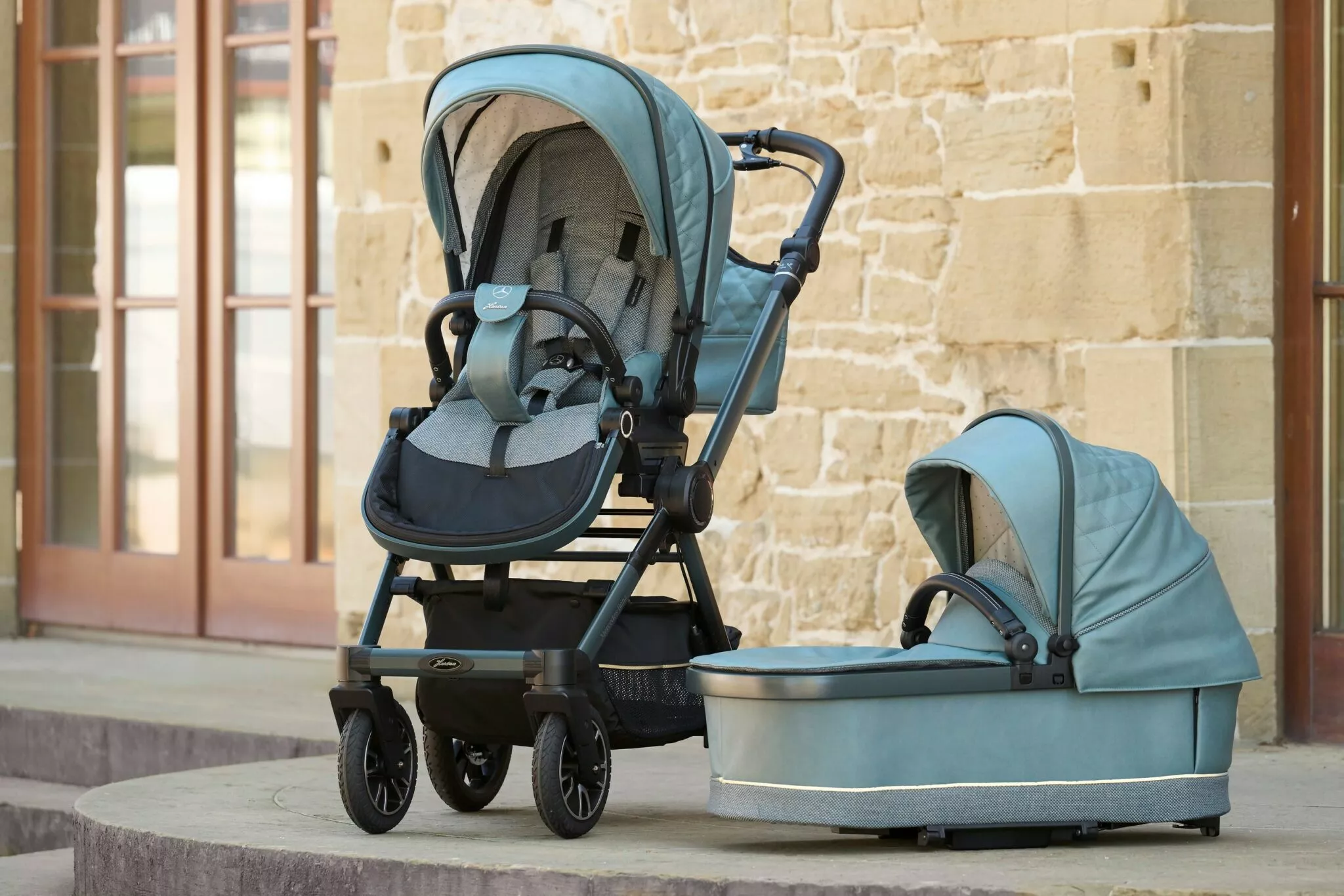 مرسيدس AMG تكشف عن عربة اطفال جديدة لمنافسة لامبورجيني واستون مارتن مرسيدس AMG تكشف عن عربة اطفال جديدة لمنافسة لامبورجيني واستون مارتن 4