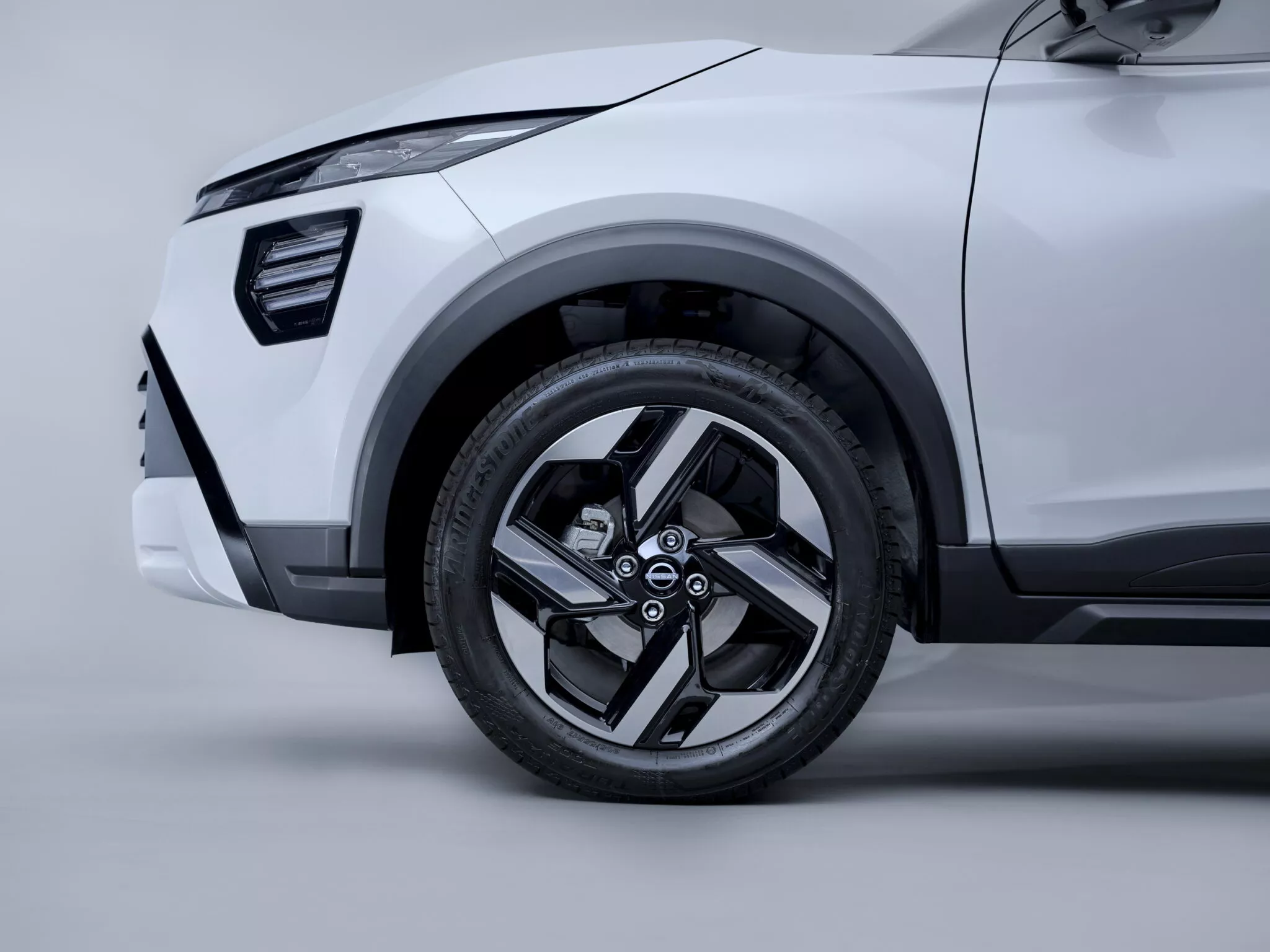 نيسان تدشن "كيت" 2026، خليفة موديل كيكس بتصميم محدث وتقنيات جديدة 5