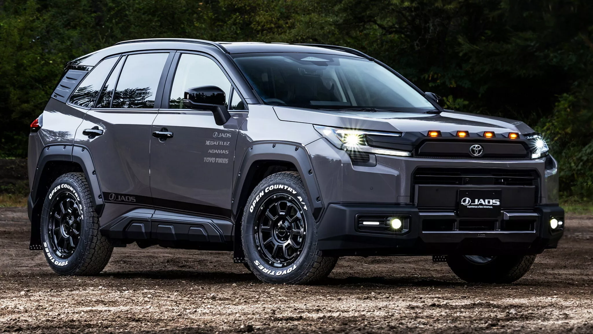 تويوتا راف فور تحصل على تعديلات أوف رود ملفتة في اليابان 8