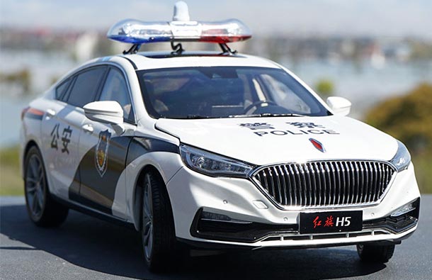 سيارات الشرطة في الصين.. حين تلتقي هيبة الأمن بتطور صناعة السيارات سيارات الشرطة في الصين.. حين تلتقي هيبة الأمن بتطور صناعة السيارات 3
