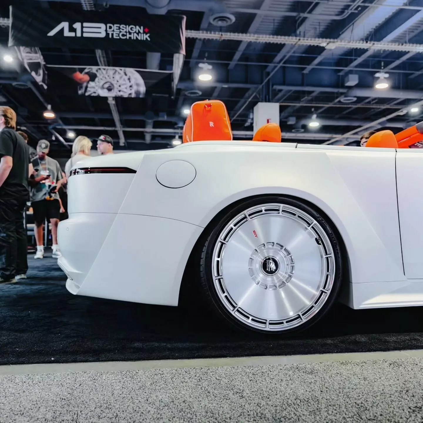 شركة إماراتية تكشف عن إصدار معدل حصري جداً لرولزرويس دون 16