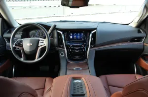 حكاية الملكة الأمريكية.. تطور أجيال كاديلاك اسكاليد من المهد إلى العرش 26