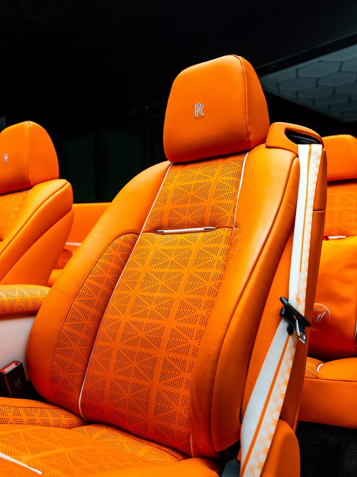 شركة إماراتية تكشف عن إصدار معدل حصري جداً لرولزرويس دون 5