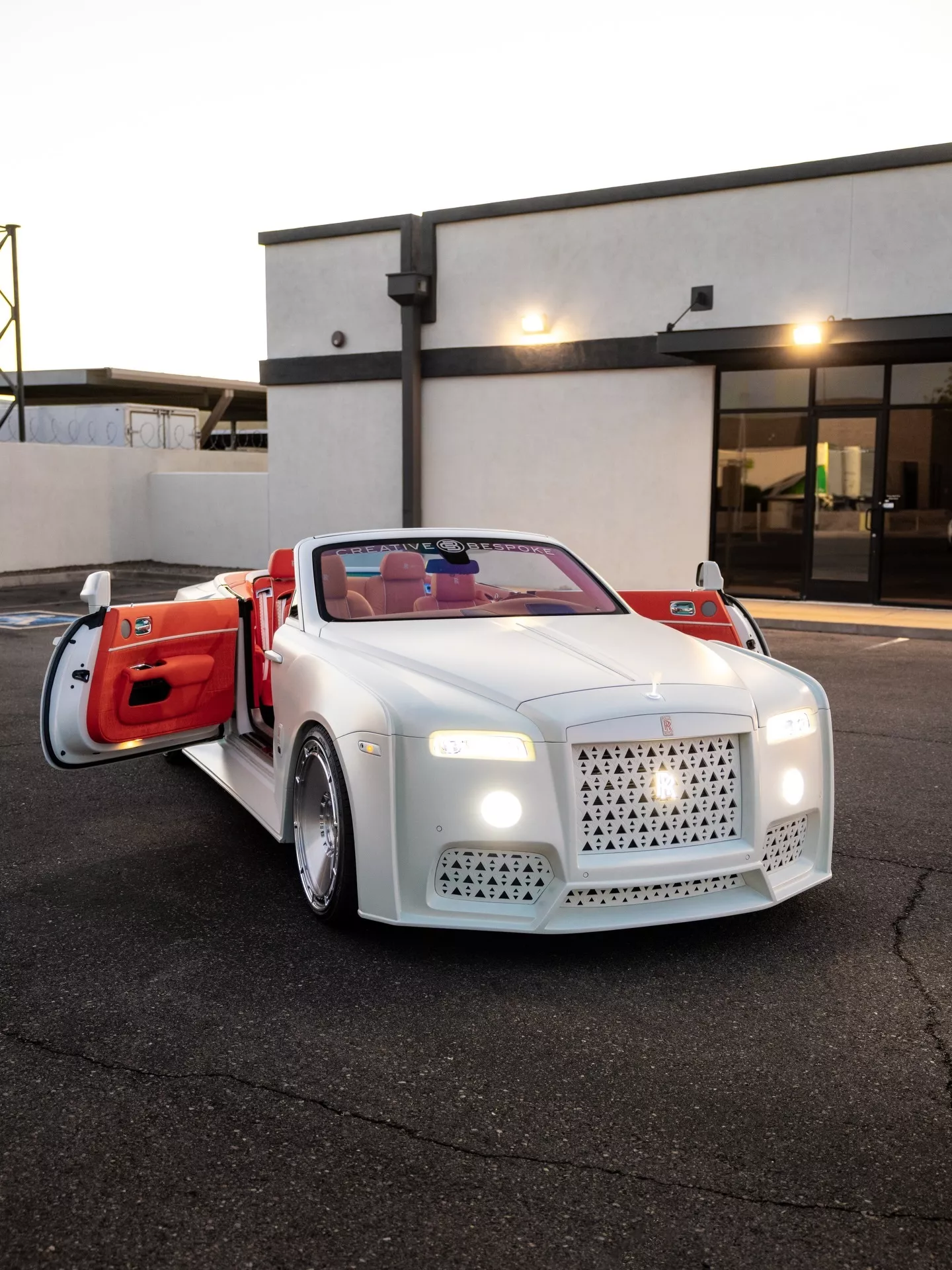 شركة إماراتية تكشف عن إصدار معدل حصري جداً لرولزرويس دون 12