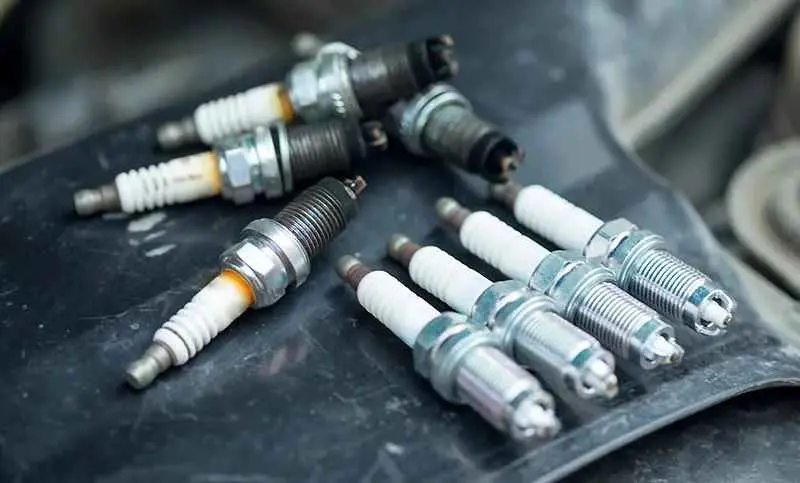 لمبة المكينة شغالة؟ 6 أسباب بسيطة قبل ما تروح الورشة 2