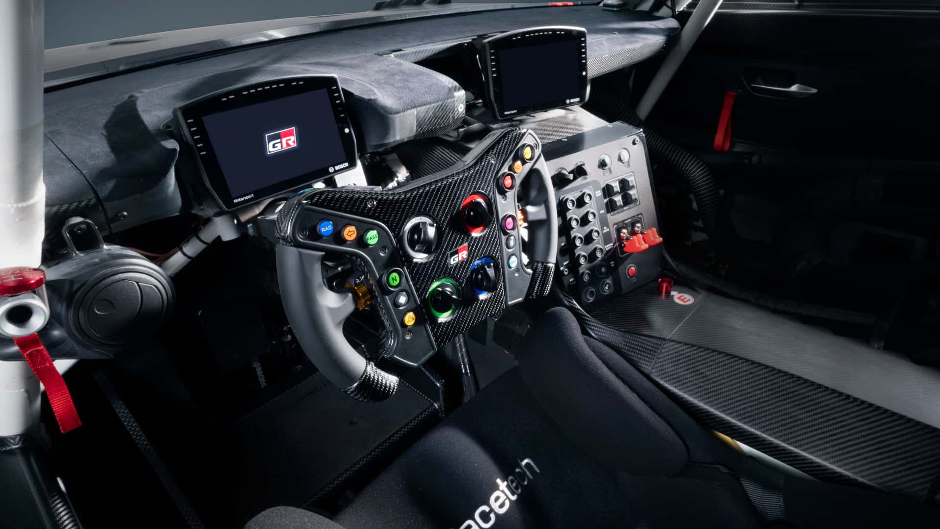 تويوتا تكشف عن السوبركار الجديدة كلياً GR GT بالشكل الإنتاجي النهائي 14