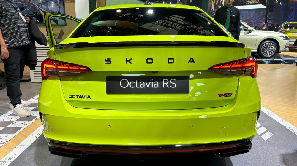 سكودا-اوكتافيا-ار-اس-المربع-نت-6