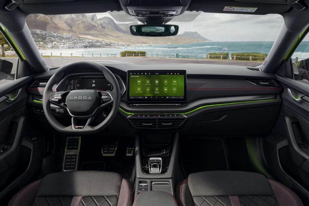 سكودا-اوكتافيا-ار-اس-المربع-نت-8