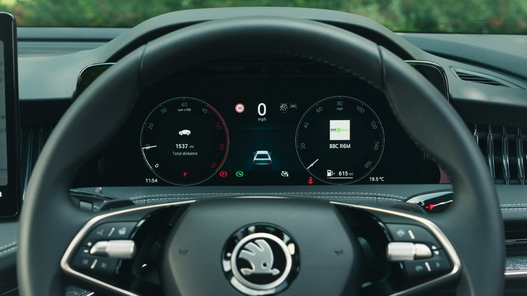 سكودا-سوبريب-المربع-نت-13