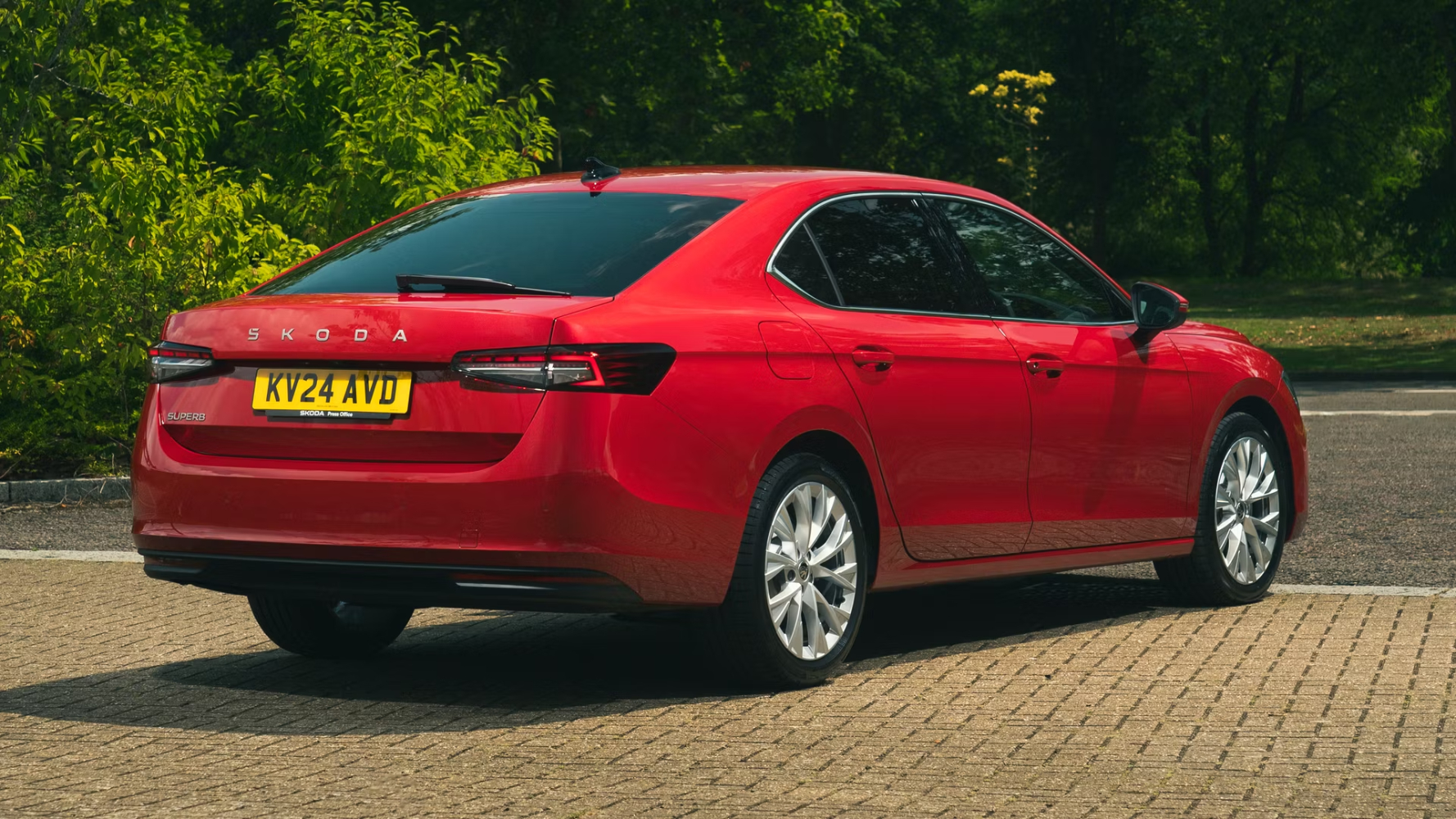 سكودا-سوبريب-المربع-نت-25