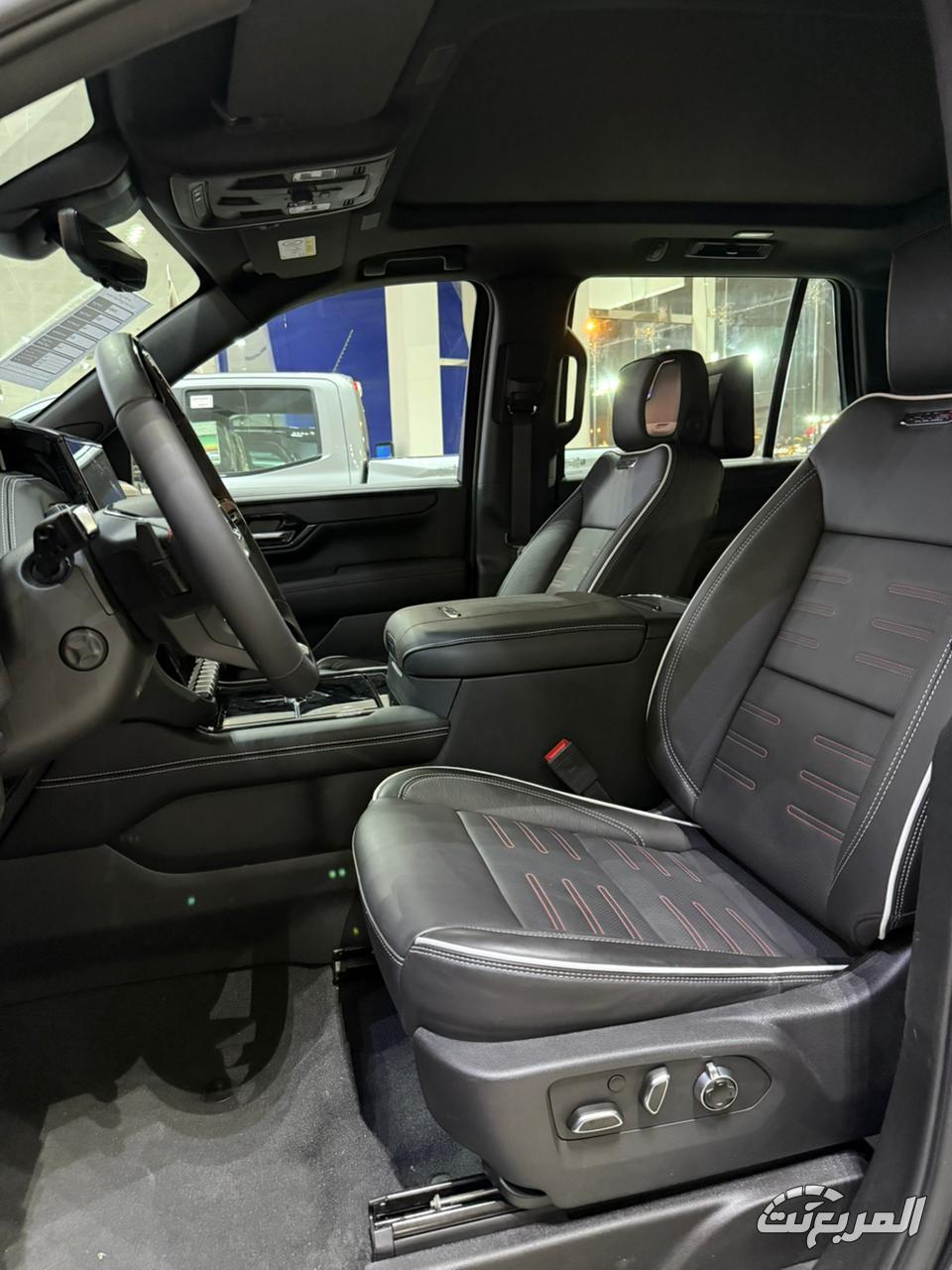 خصومات حتى 61,000 ريال مع عروض بلو تاغ الجميح على سيارات شفروليه وجي ام سي 32