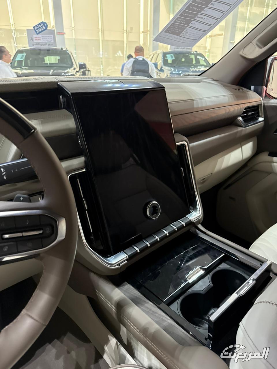 خصومات حتى 61,000 ريال مع عروض بلو تاغ الجميح على سيارات شفروليه وجي ام سي 65