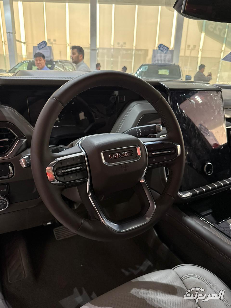 خصومات حتى 61,000 ريال مع عروض بلو تاغ الجميح على سيارات شفروليه وجي ام سي 72