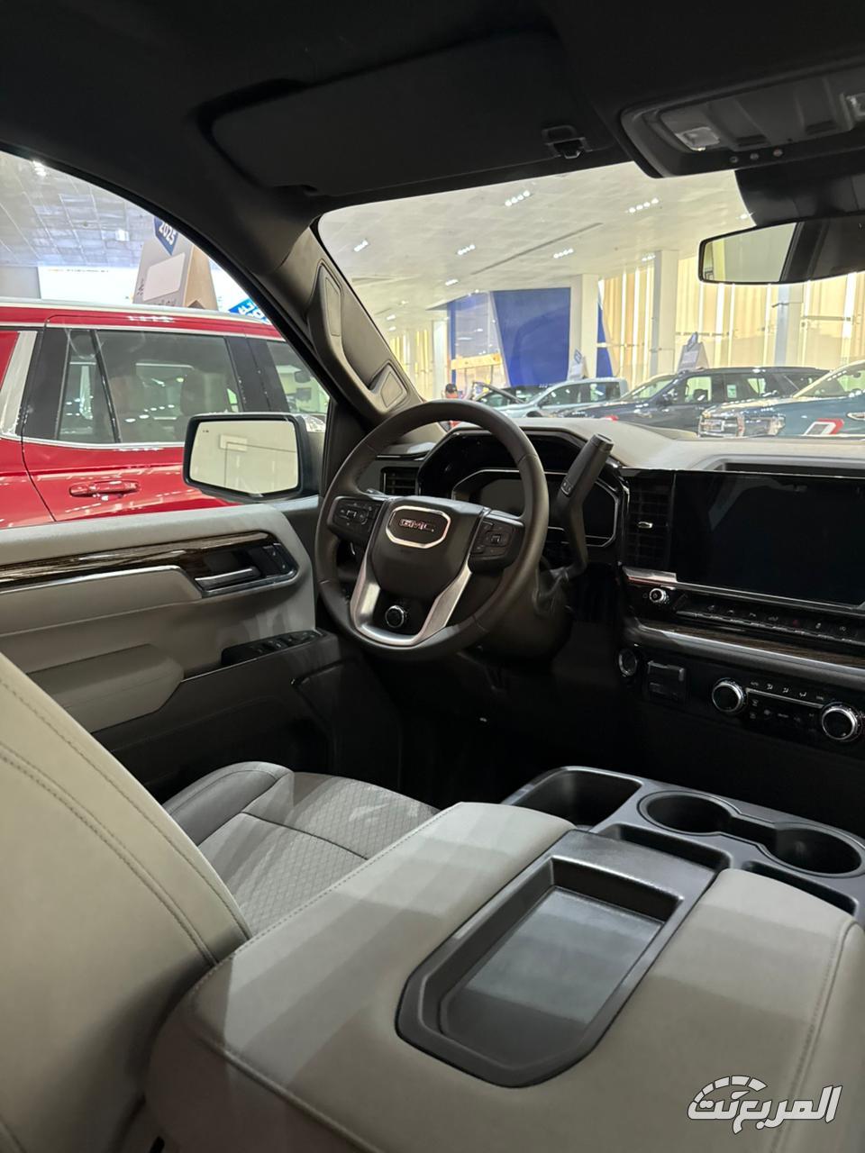 خصومات حتى 61,000 ريال مع عروض بلو تاغ الجميح على سيارات شفروليه وجي ام سي 80