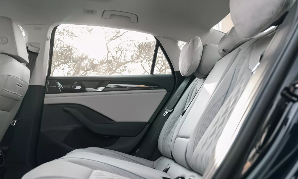 فولكس-واجن-باسات-المربع-نت-10