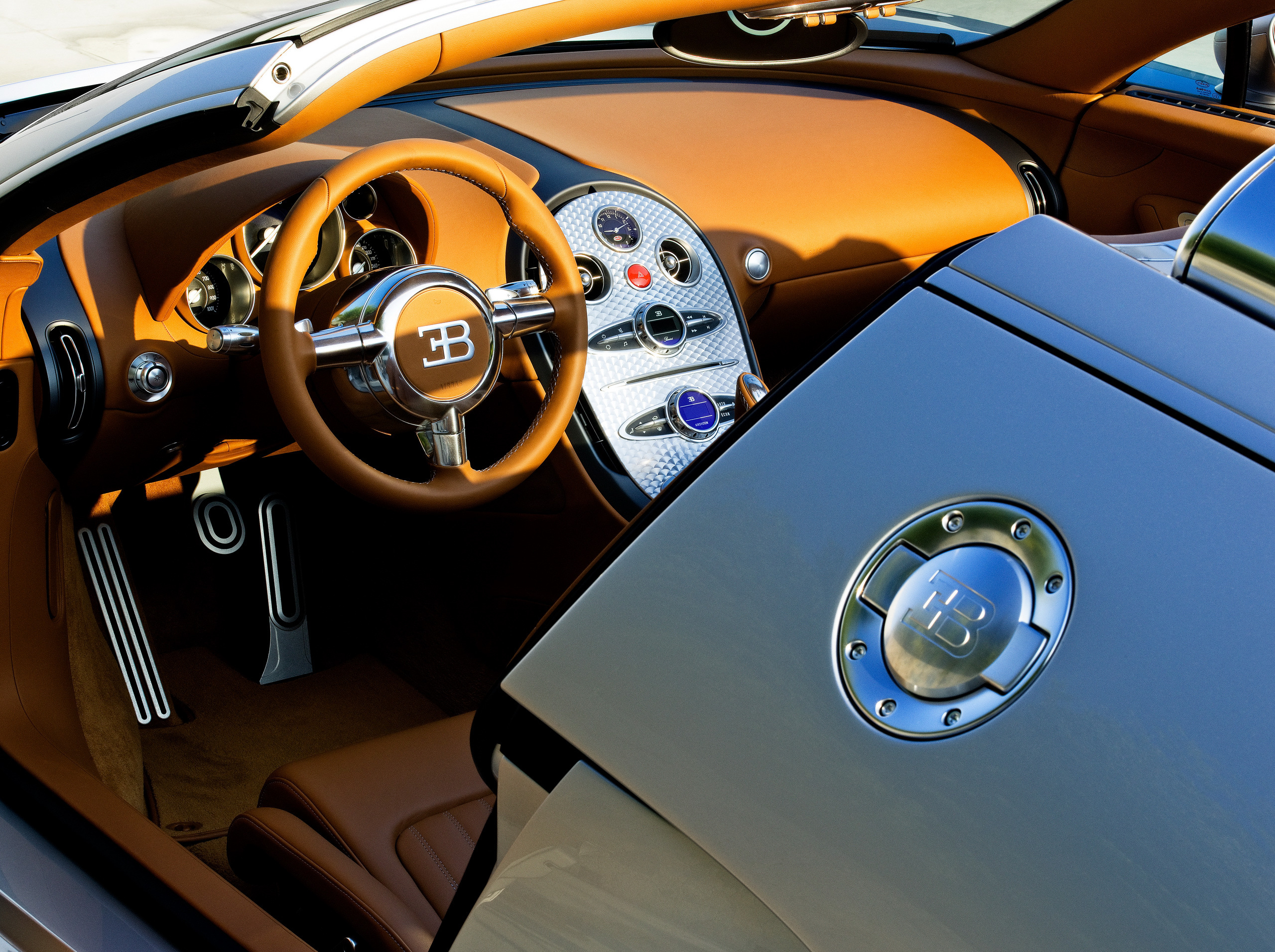 بوجاتي فيرون ستعود قريباً في إصدار عصري جديد! 4