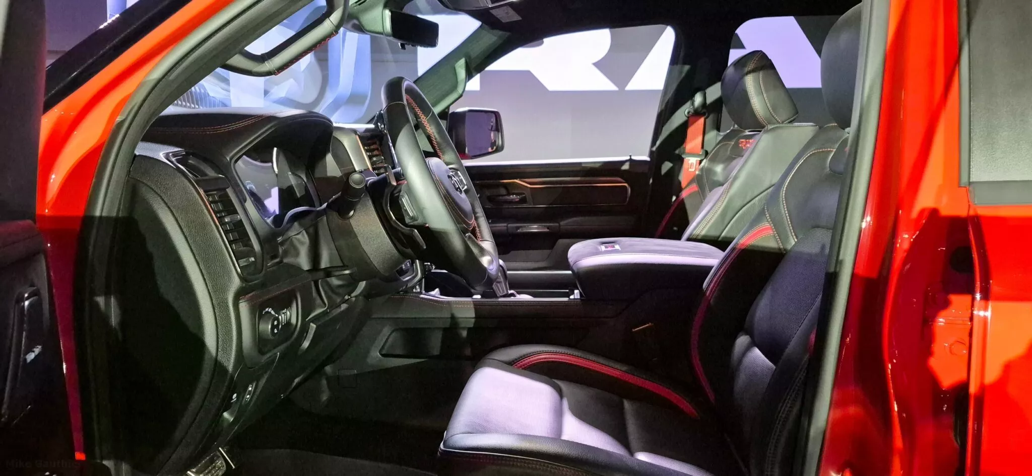 رام 1500 TRX الأسطورية تعود للحياة في موديل جديد كلياً بقوة 777 حصان رام 1500 TRX الأسطورية تعود للحياة في موديل جديد كلياً بقوة 777 حصان 45