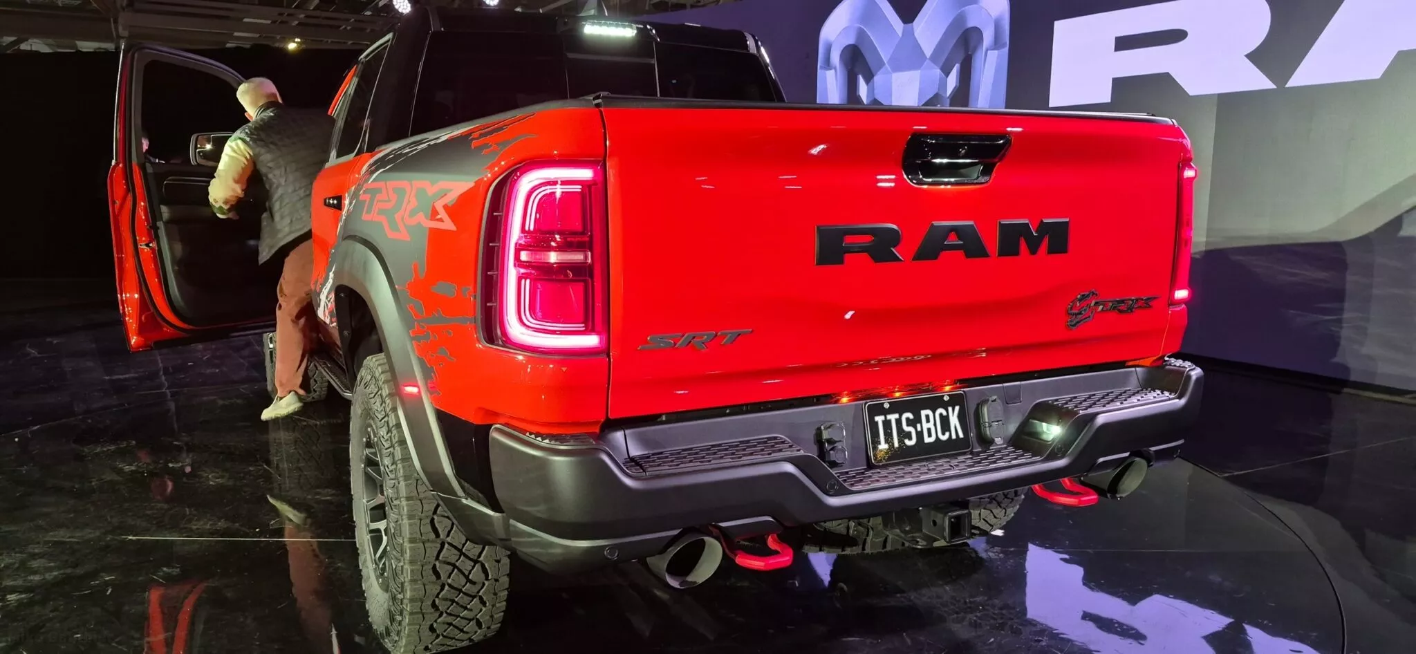 رام 1500 TRX الأسطورية تعود للحياة في موديل جديد كلياً بقوة 777 حصان رام 1500 TRX الأسطورية تعود للحياة في موديل جديد كلياً بقوة 777 حصان 40