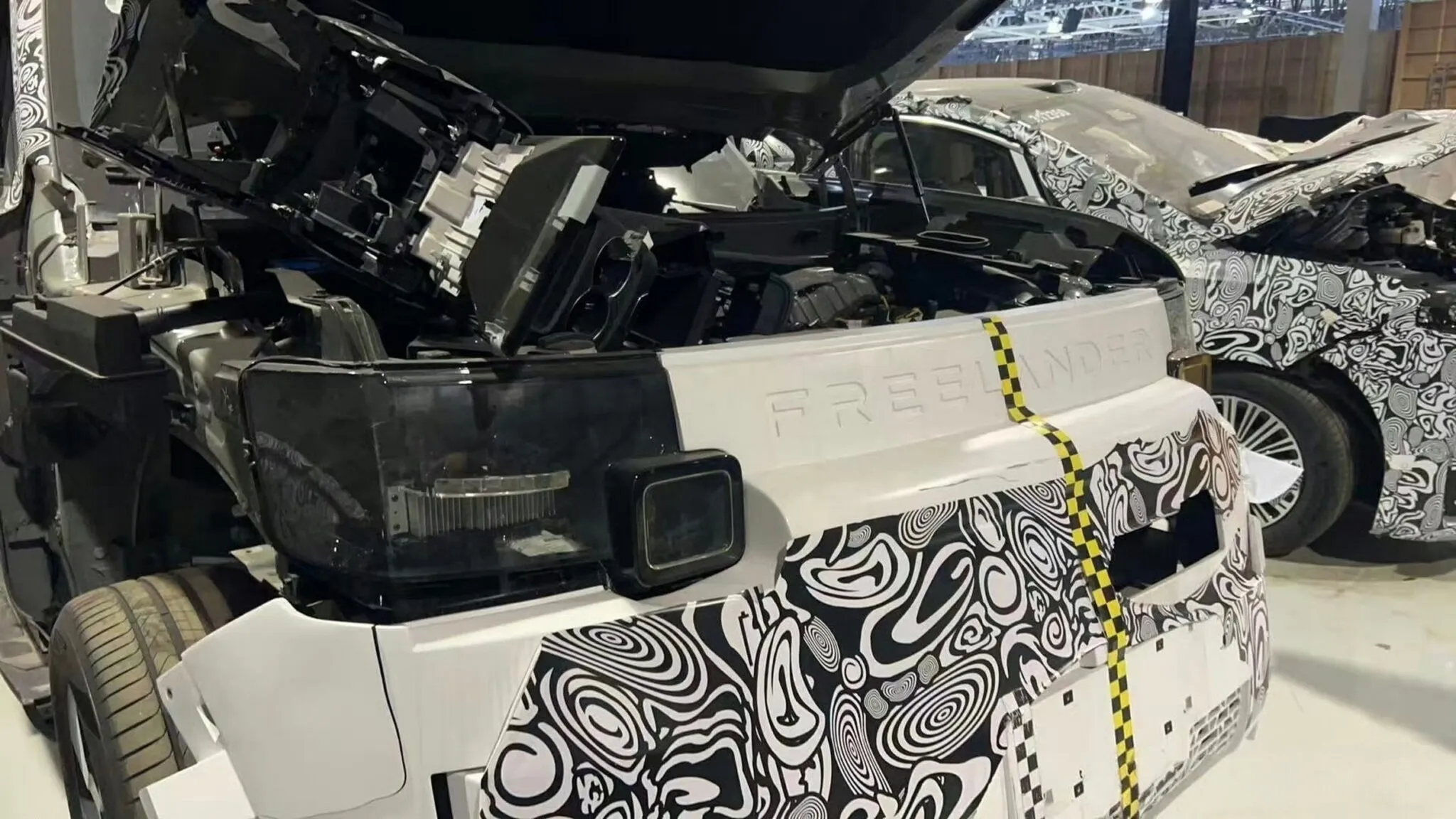 لاندروفر تعلن عن عودة فريلاندر SUV مع طرحها قريباً في الشرق الأوسط لاندروفر تعلن عن عودة فريلاندر SUV مع طرحها قريباً في الشرق الأوسط 4
