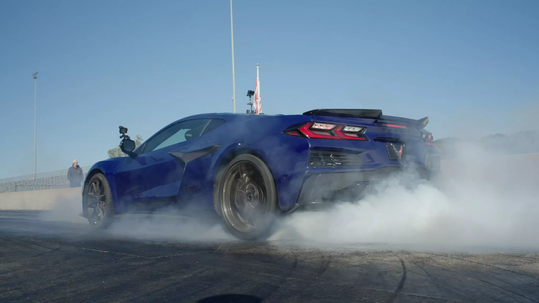 كورفيت ZR1X تتفوق على بوجاتي توربيون في اختبارات التسارع! 2