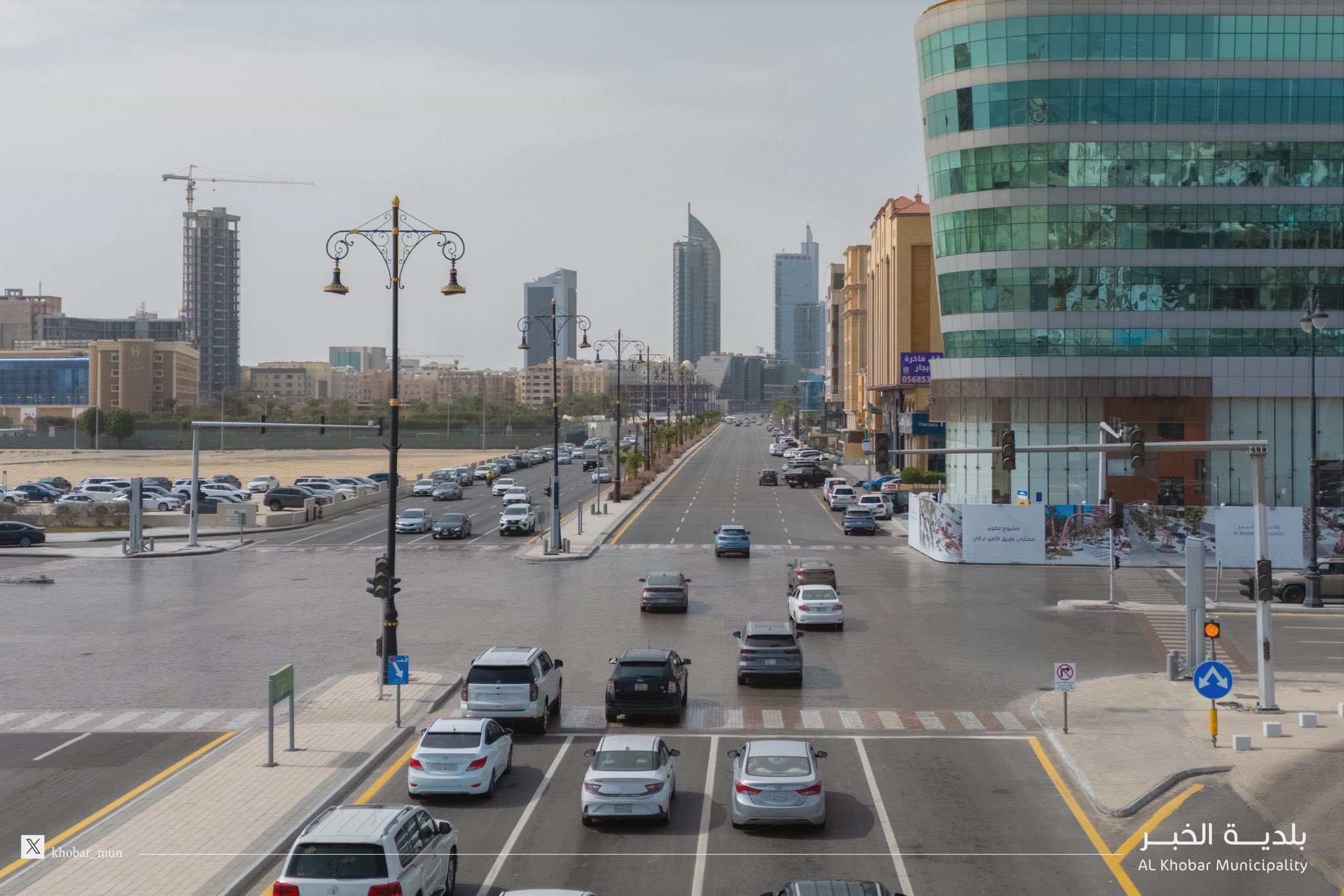 إطلاق إشارات ذكية لإدارة المرور في الخبر دون تدخل بشري إطلاق إشارات ذكية لإدارة المرور في الخبر دون تدخل بشري 3