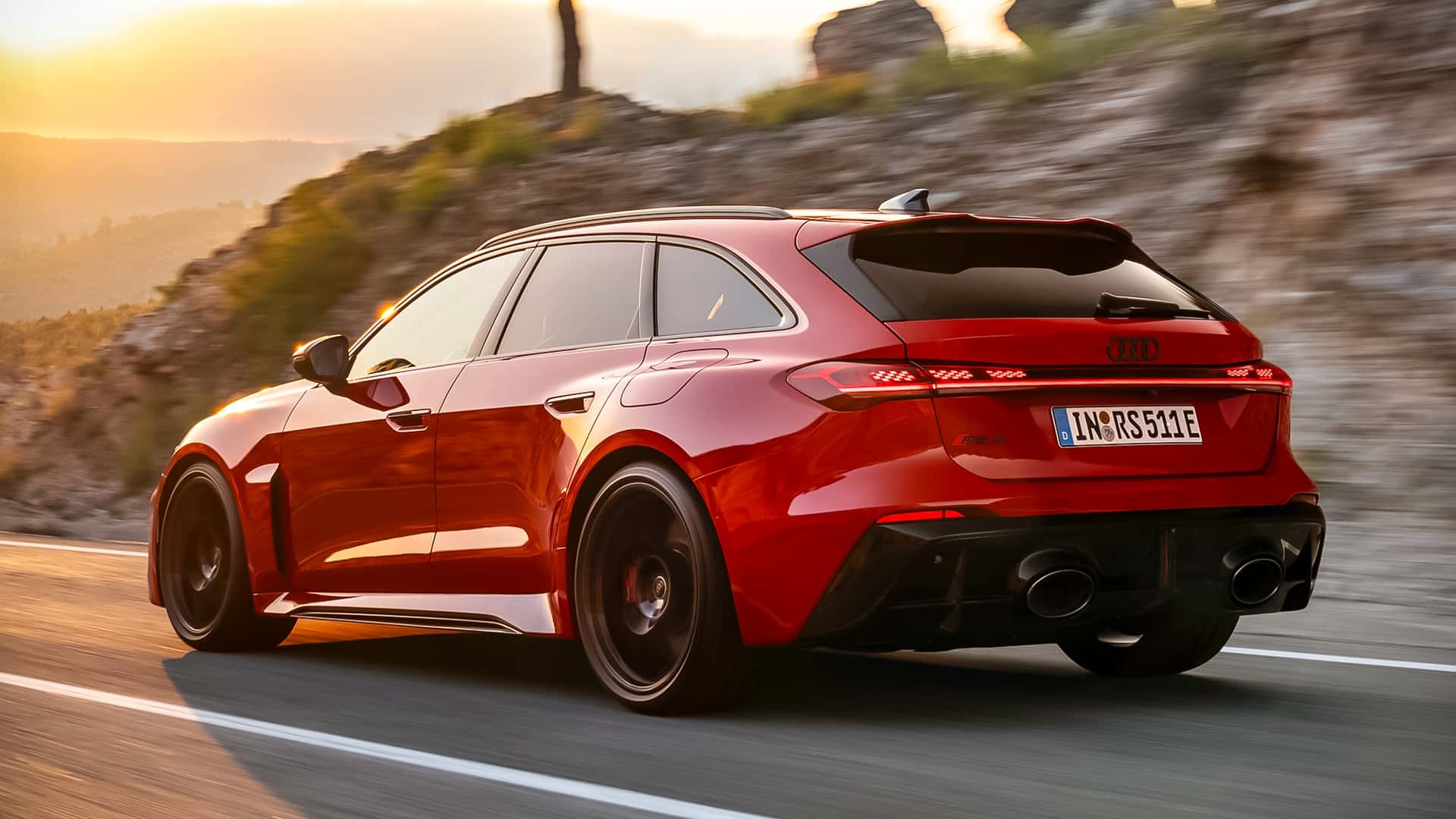 أودي RS5 2026 الجيل الجديد ينطلق رسمياً بمحرك أقوى وخارجية ملفتة أودي RS5 2026 الجيل الجديد ينطلق رسمياً بمحرك أقوى وخارجية ملفتة 8