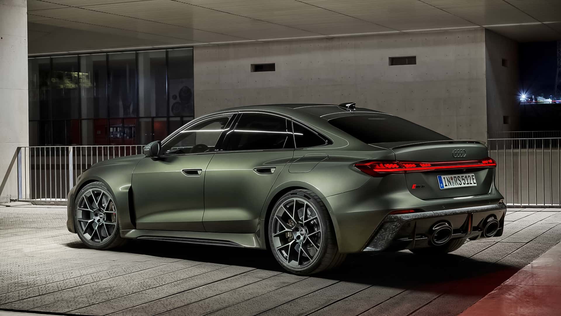 أودي RS5 2026 الجيل الجديد ينطلق رسمياً بمحرك أقوى وخارجية ملفتة أودي RS5 2026 الجيل الجديد ينطلق رسمياً بمحرك أقوى وخارجية ملفتة 1