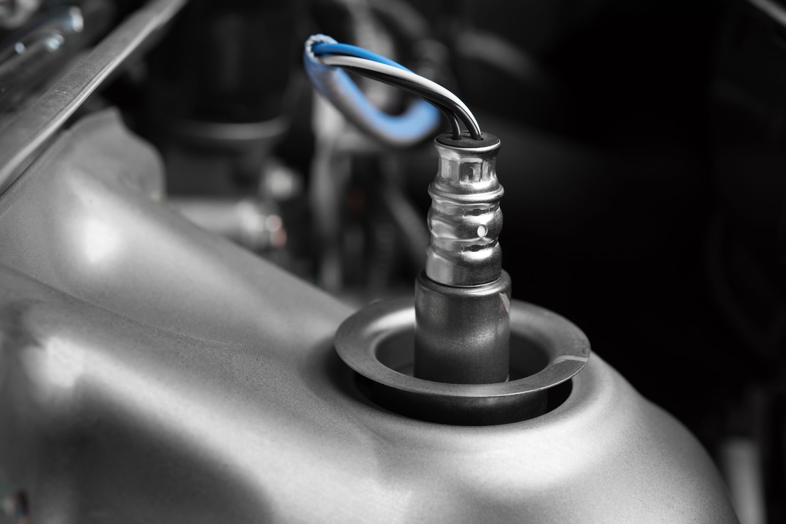 لمبة المحرك (Check Engine): ما هي؟ أسباب ظهورها، مدى خطورتها، وكيف تتعامل معها بشكل صحيح لمبة المحرك (Check Engine): ما هي؟ أسباب ظهورها، مدى خطورتها، وكيف تتعامل معها بشكل صحيح 2