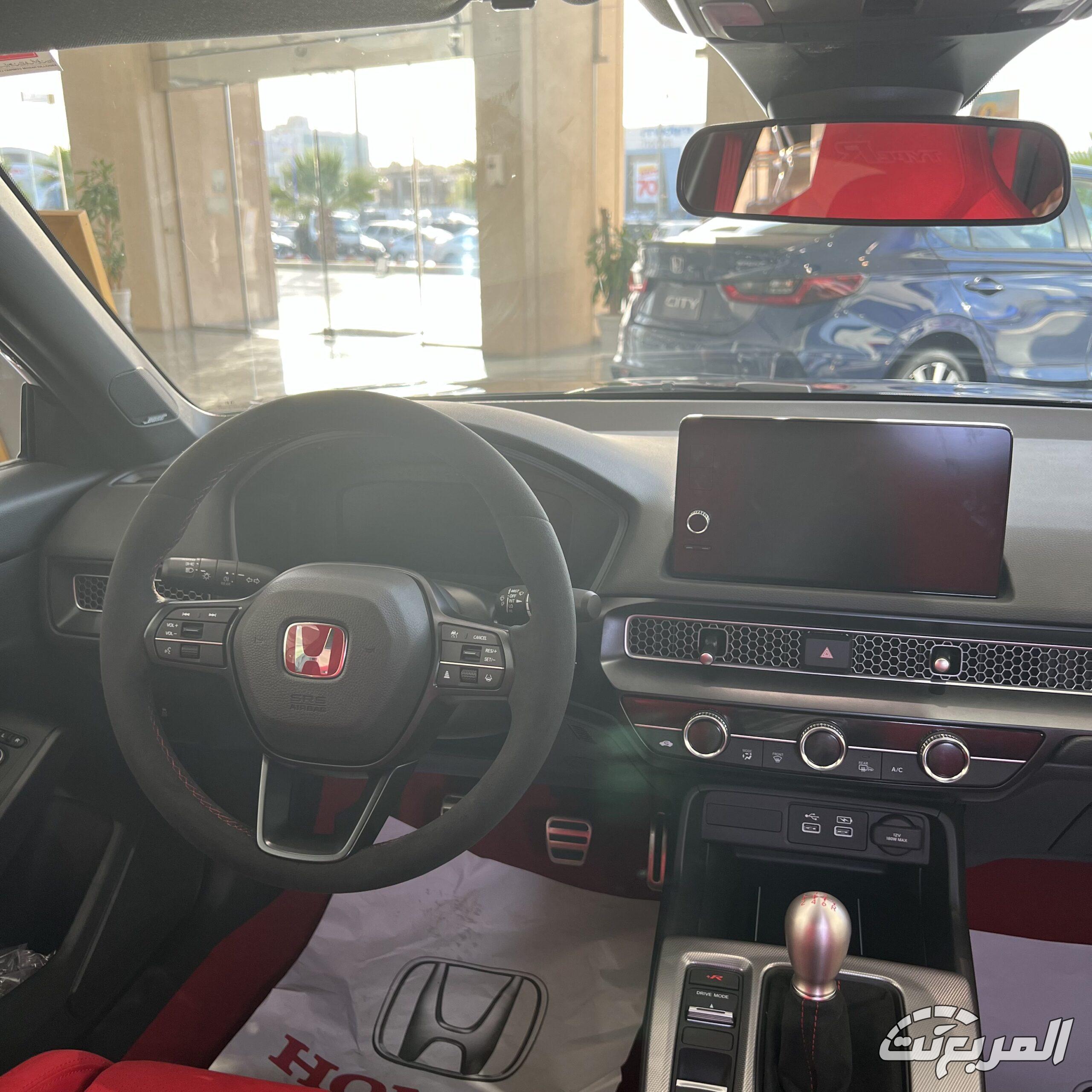 مميزات هوندا سيفيك تايب R 2026 بالتفصيل مع استعراض القوة والتسارع مميزات هوندا سيفيك تايب R 2026 22