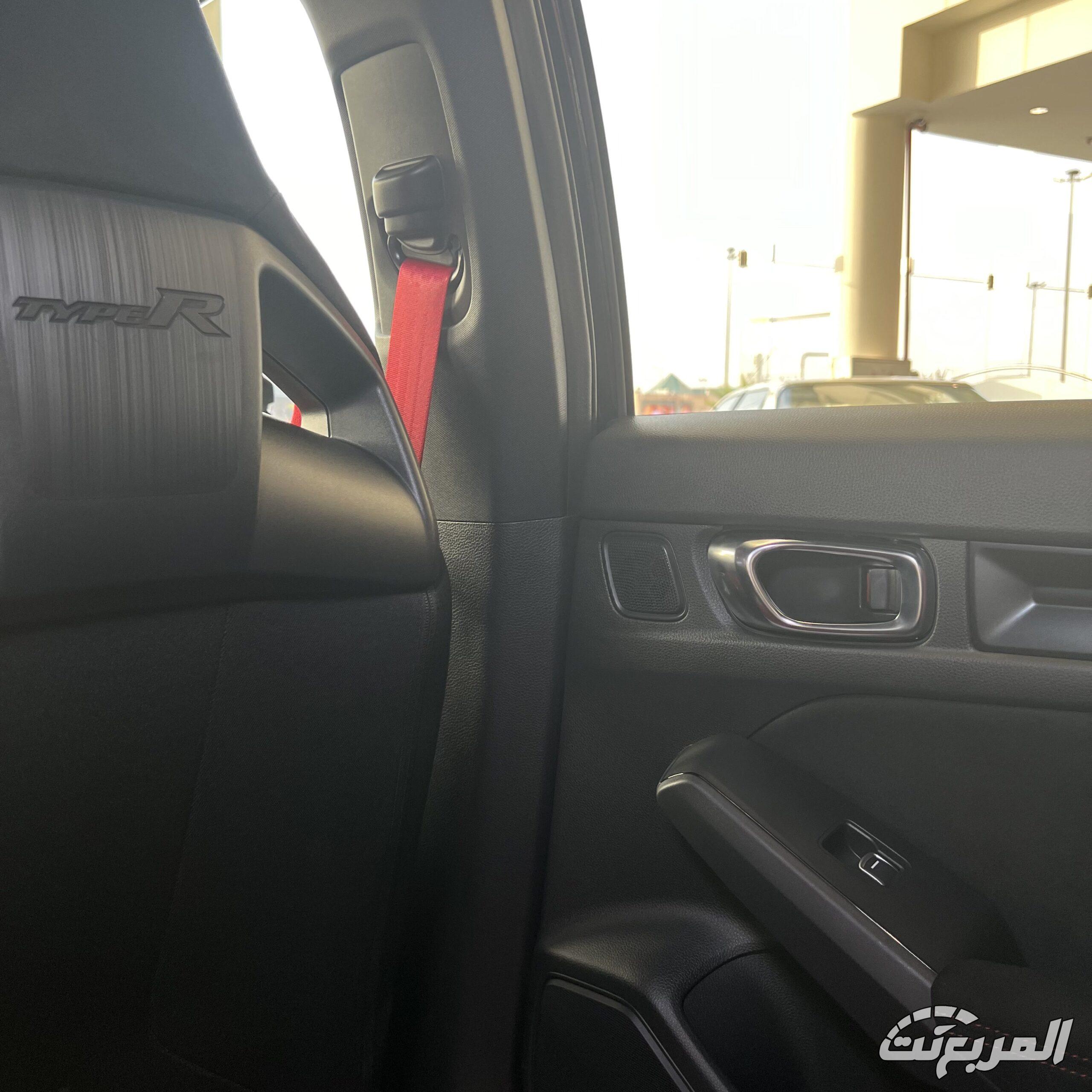 مميزات هوندا سيفيك تايب R 2026 بالتفصيل مع استعراض القوة والتسارع مميزات هوندا سيفيك تايب R 2026 9