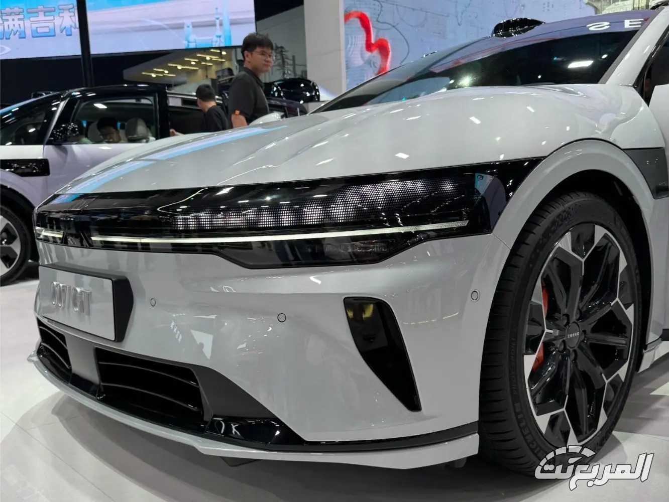 مواصفات زيكر 007 GT 2026 بالتفصيل: تصميم رياضي وتقنيات ذكية مواصفات زيكر 007 GT 2026 1