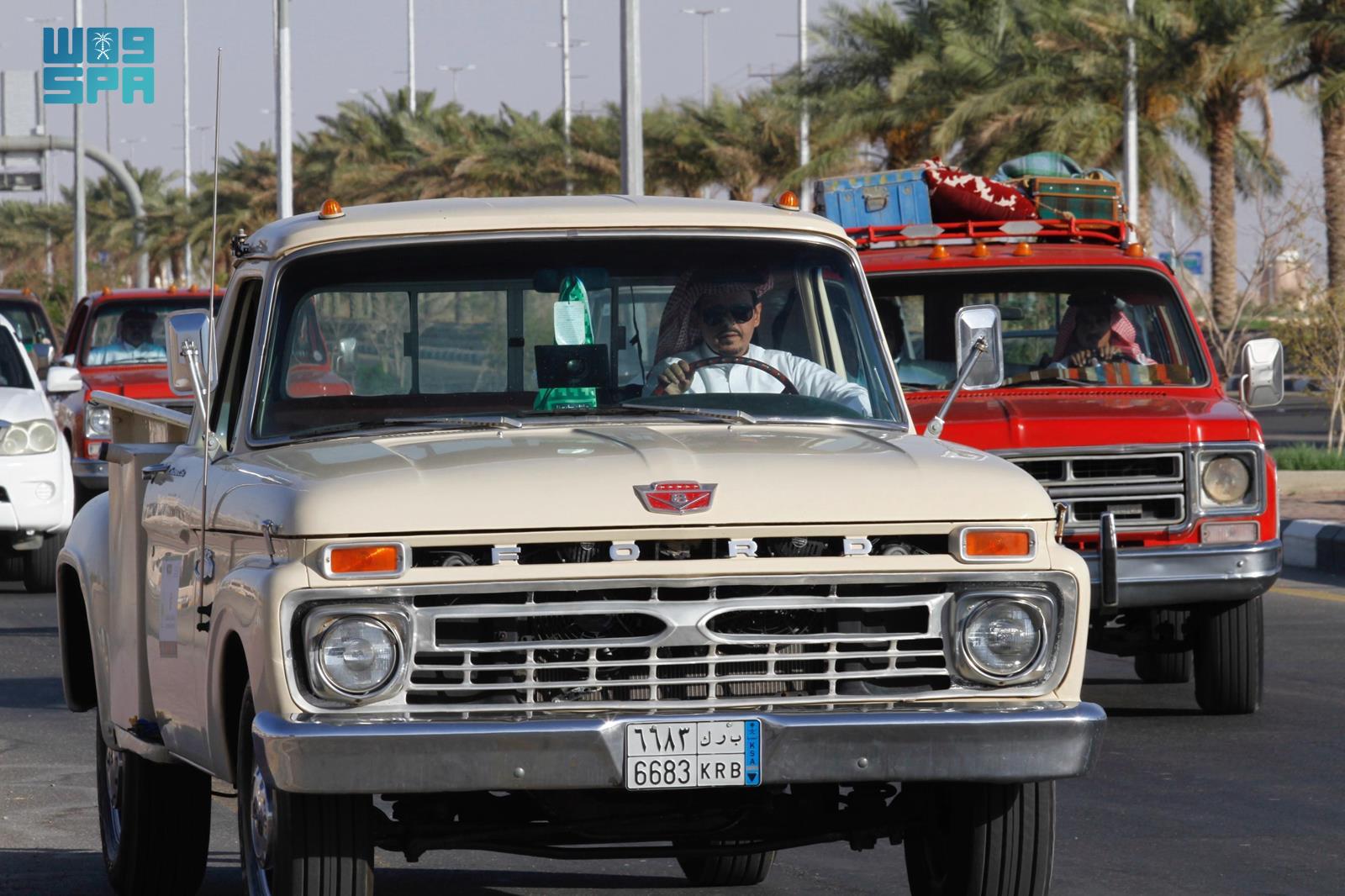 انفراجة لهواة السيارات الكلاسيكية.. مقترح جديد يعيد تنظيم تسجيل مركبات الاقتناء انفراجة لهواة السيارات الكلاسيكية.. مقترح جديد يعيد تنظيم تسجيل مركبات الاقتناء 1