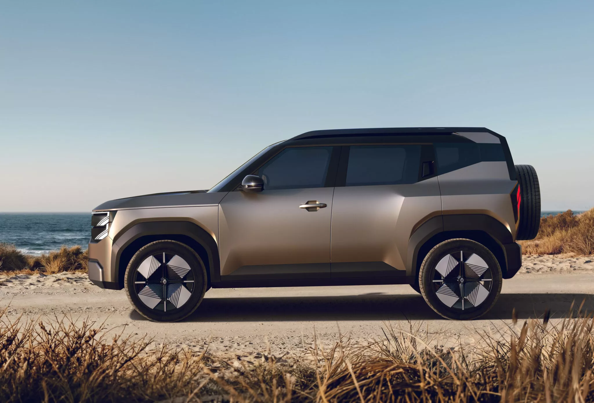 رينو تكشف عن الـ SUV الصندوقية الجديدة "بريدجر" للشرق الأوسط 2