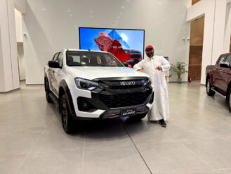عروض رمضان 2026 من العيسى على البيك اب ايسوزو D-MAX كاش باك 10,000 ريال! 4